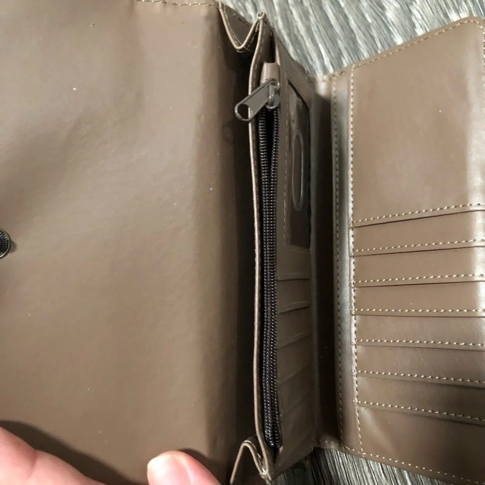 b.o.c. Born Concept OliveGreen Vegan Leather Whipstitch Trifold Organizer Wallet